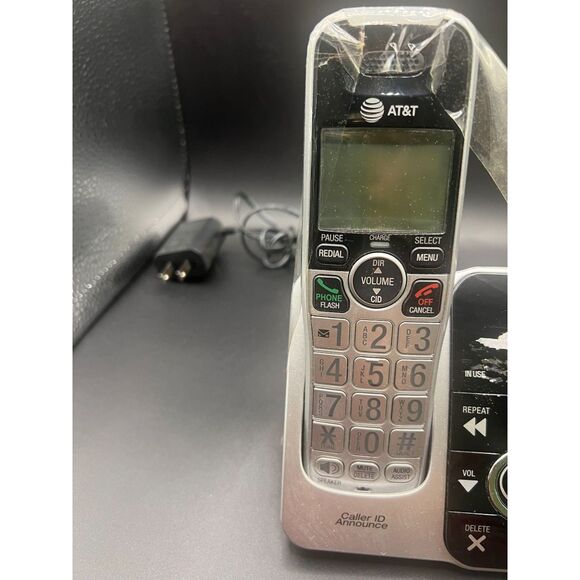 AT&T Digital Answering System Caller ID Announce Cordlesss Phone w/Cords CRL3210 - Picture 2 of 4
